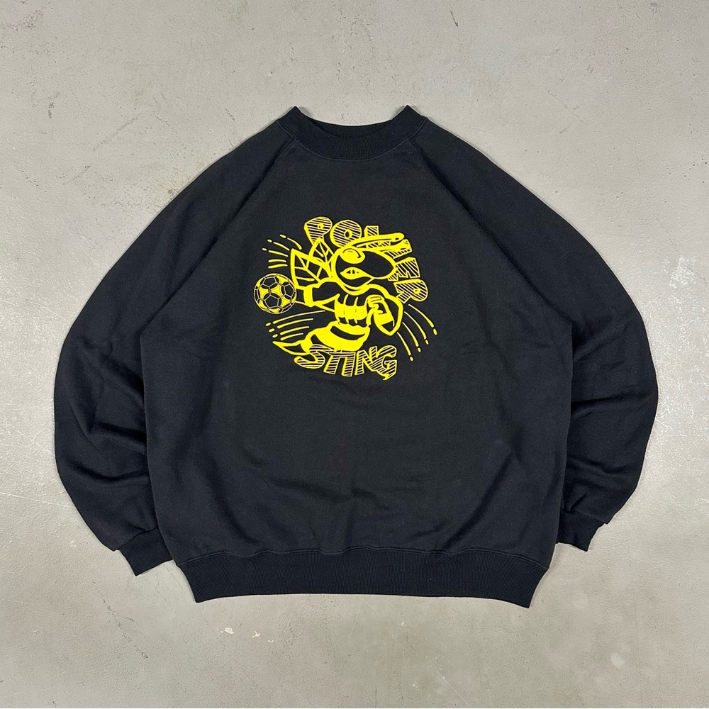 Vintage 90s Soccer Hornets Animal Sportswear Retro Essential Crewneck Sweatshirt